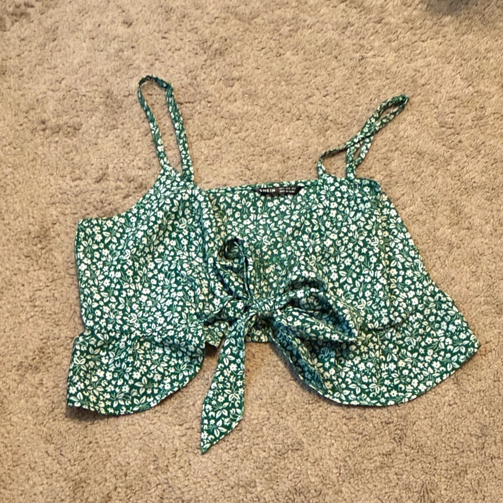 SHEIN Green Floral Tie-Front Crop Top